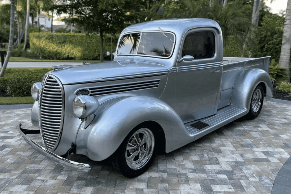 1938 Ford Pickup 1937-1939 sold for $38,250