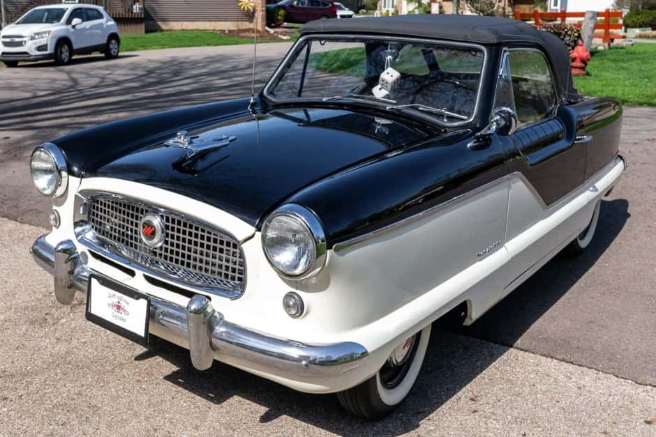 1961 Nash Metropolitan sold for $11,900