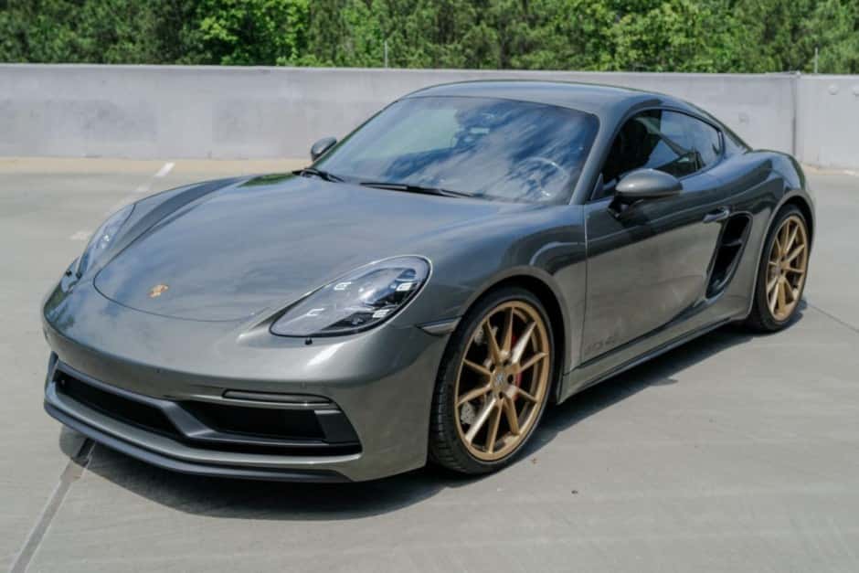 2024 Porsche 982 718 Cayman sold for $104,000
