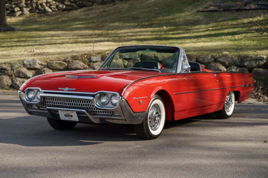 1962 Ford Thunderbird (1961-1963) sold for $35,000