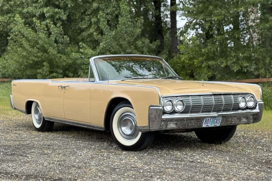 1964 Lincoln Continental (1961-1969) sold for $51,000