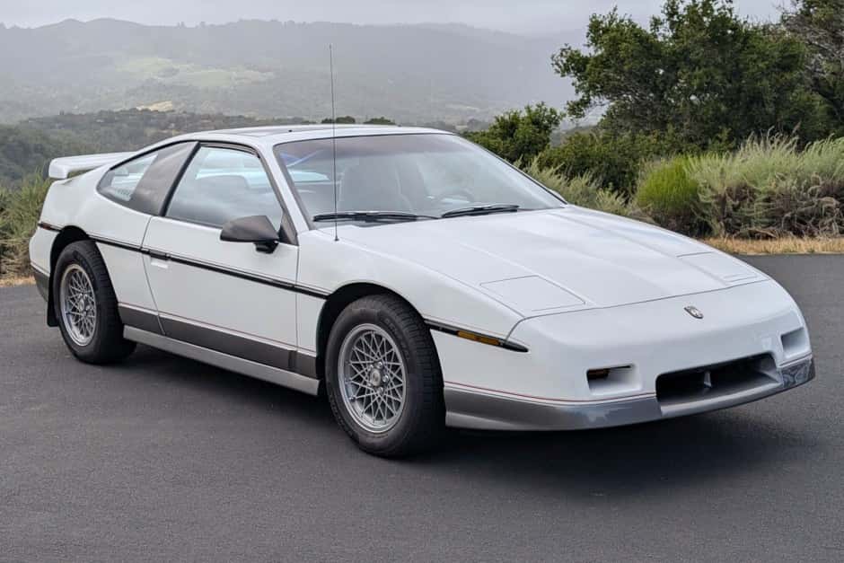 1987 Pontiac Fiero sold for $10,750