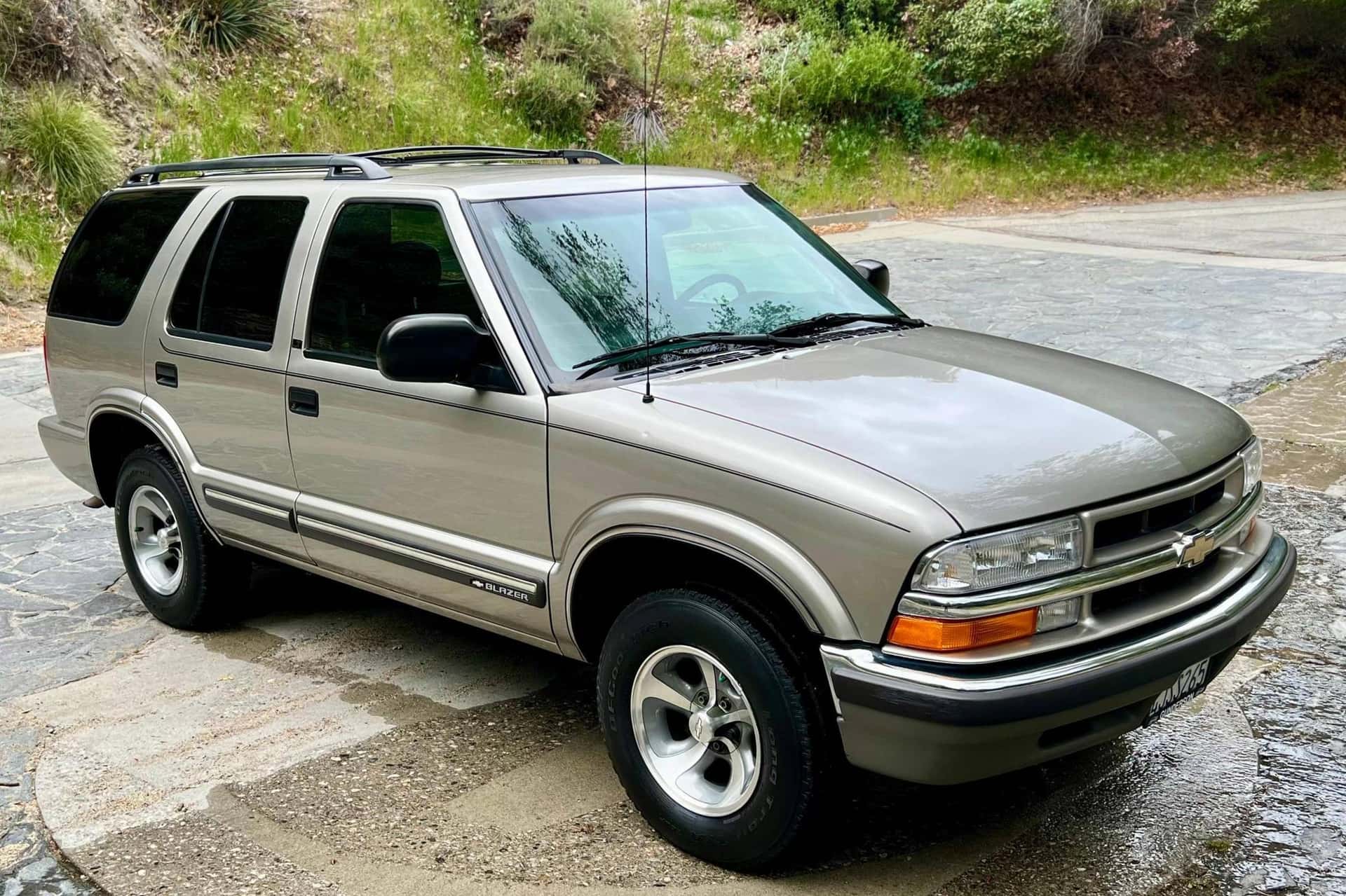 2000 Chevrolet Blazer sold for $6,800