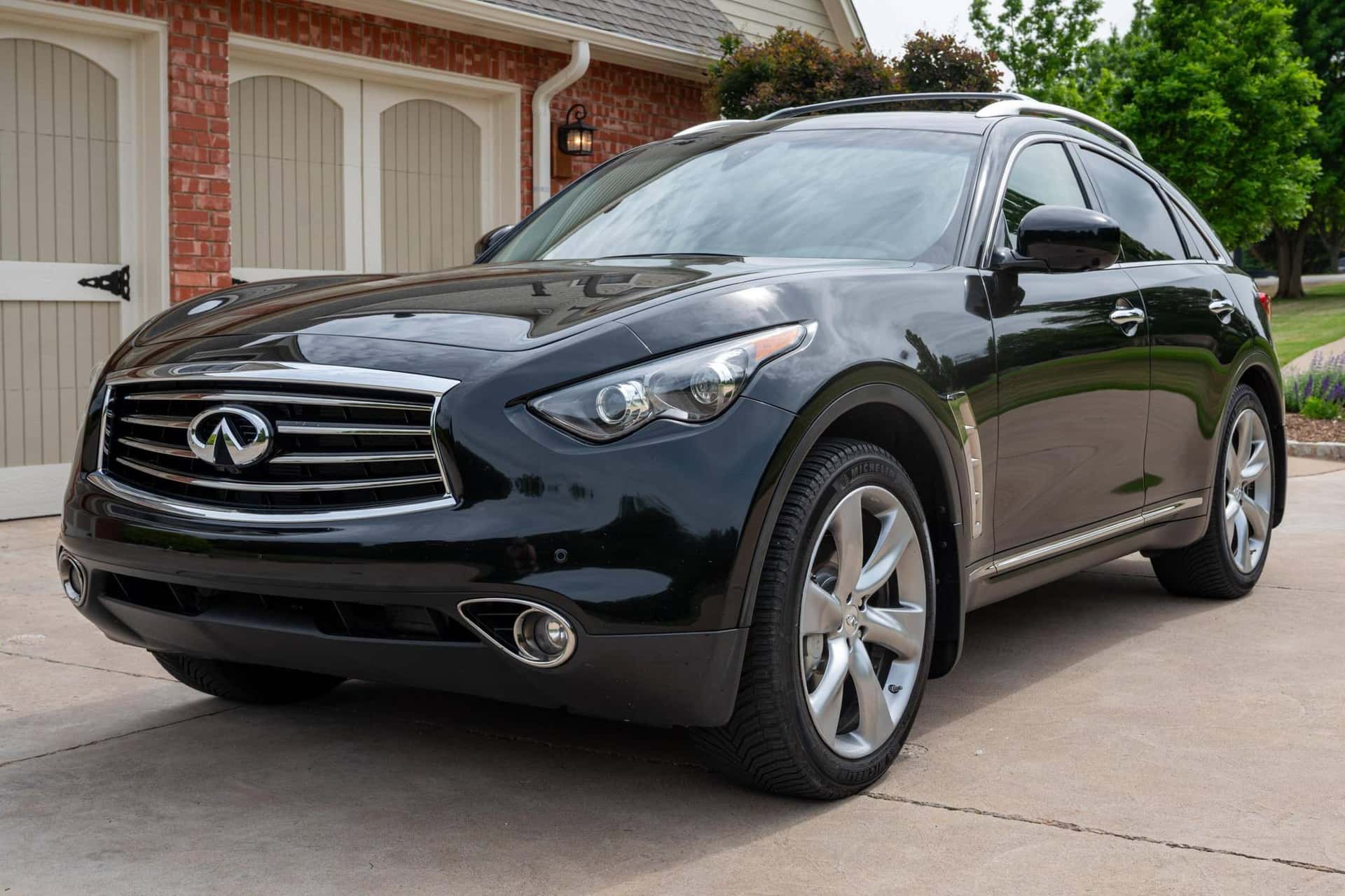 2013 Infiniti FX50 sold for $10,900