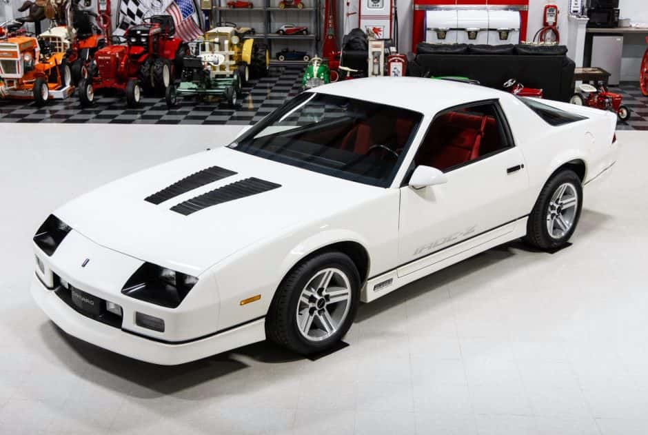 1986 Chevrolet Camaro 3rd Generation 1982-1992 sold for $33,000