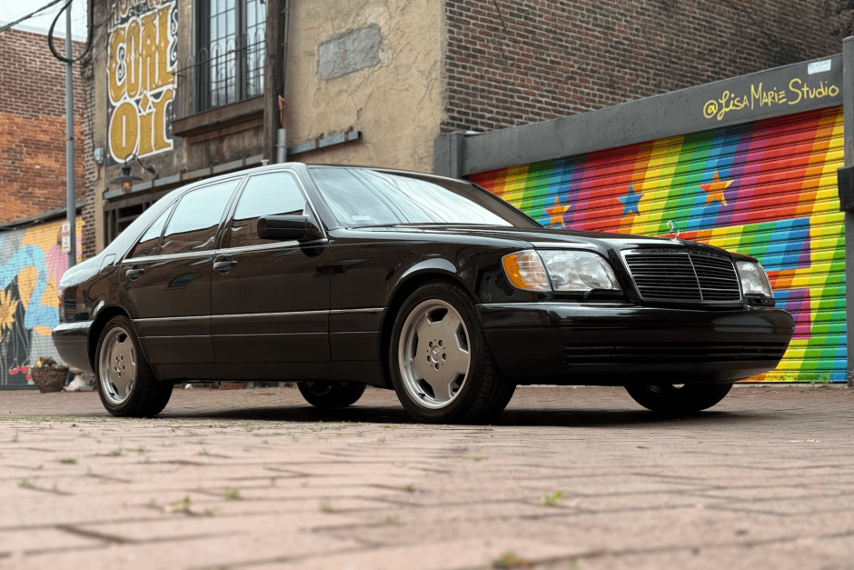 1999 Mercedes-Benz W140 S-Class sold for $38,000