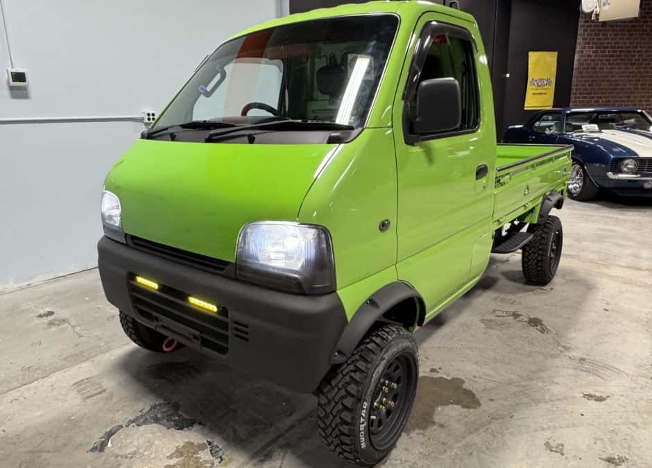 1999 Suzuki Carry sold for $8,350