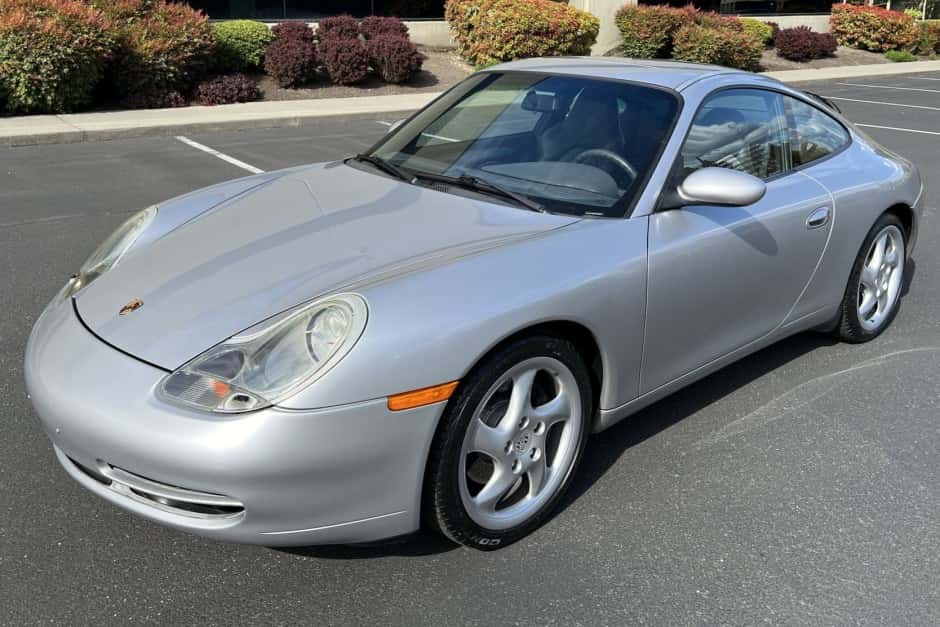 1999 Porsche 996 911 (Non-Turbo/GT2/GT3) sold for $28,000