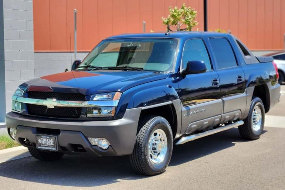 2005 Chevrolet Avalanche sold for $19,000