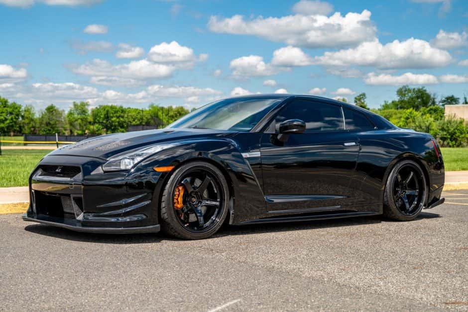 2009 Nissan GT-R R35 sold for $63,500