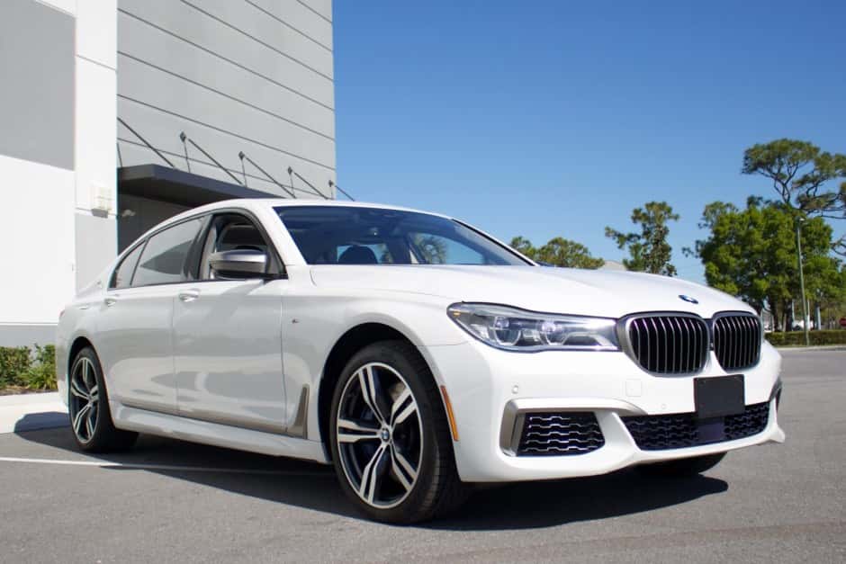 2017 BMW G11/G12 7-Series sold for $32,000
