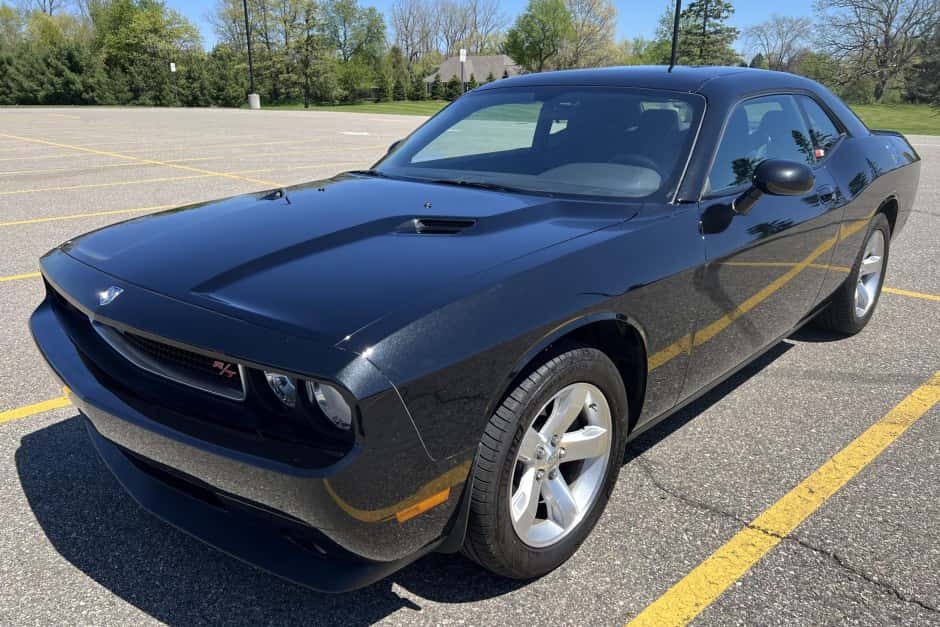 2009 Dodge Challenger (non-SRT, 2009-2023) sold for $18,000