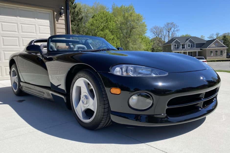 1994 Dodge Viper SR I (1992-1995) sold for $56,000