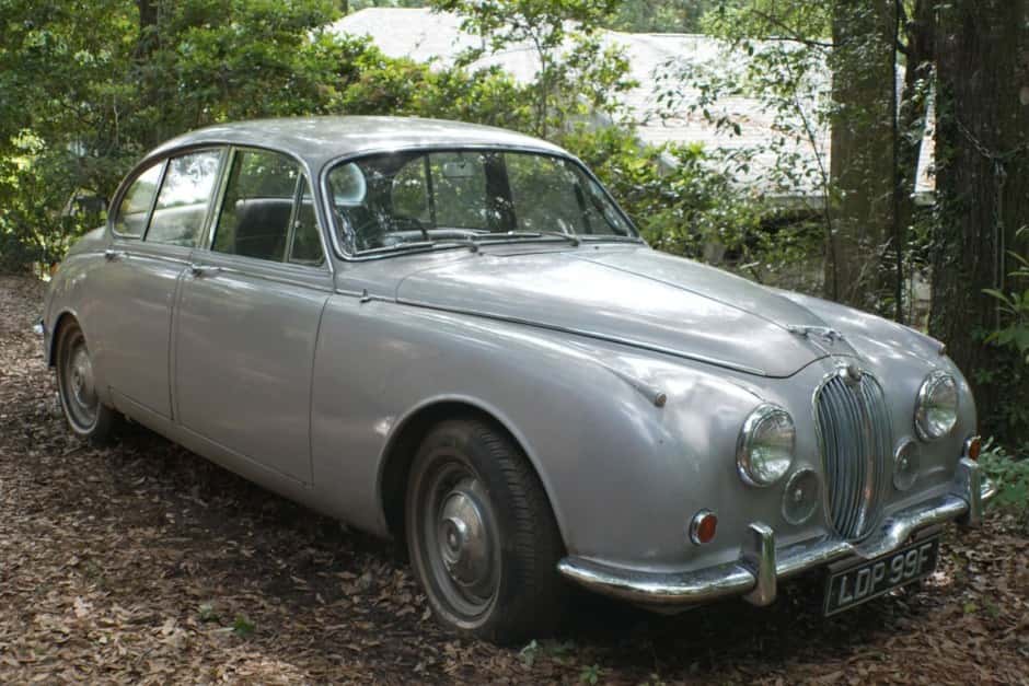 1967 Jaguar Mk II sold for $3,950