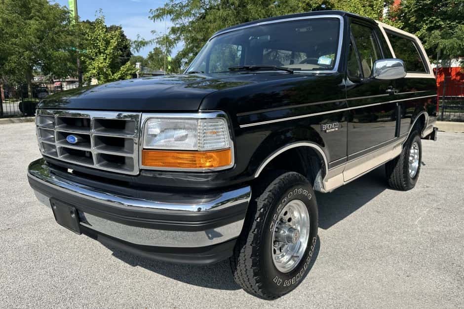 1993 Ford Bronco 4th-5th Generations 1987-1996 sold for $57,000