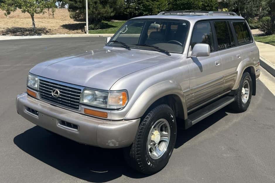 1996 Lexus LX450 sold for $17,250