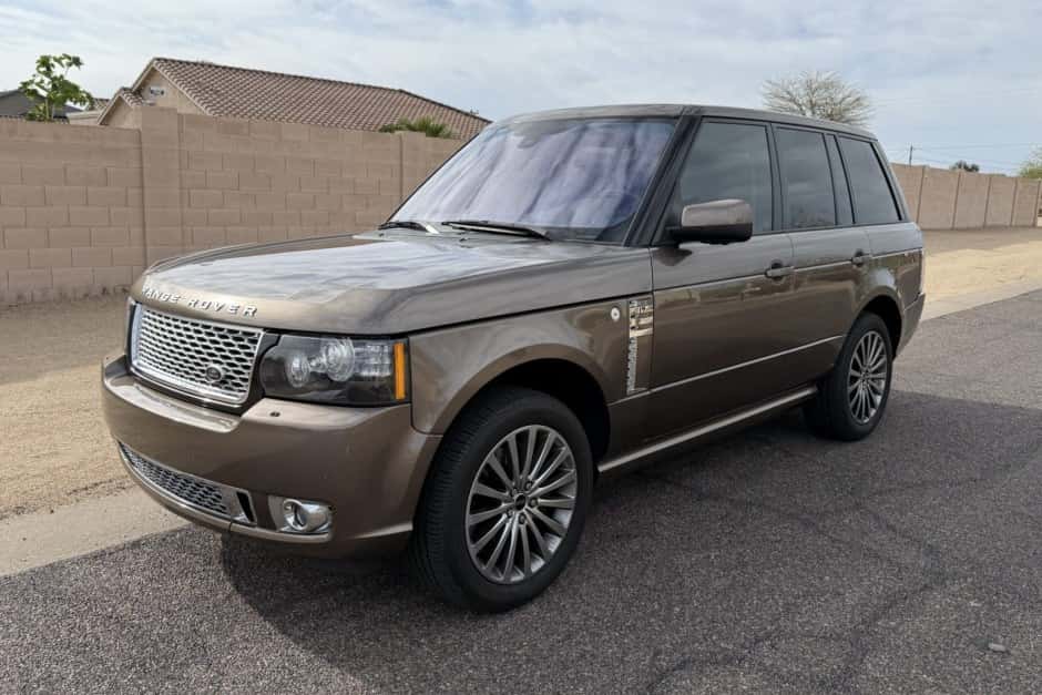 2012 Land Rover Range Rover L322 sold for $22,000