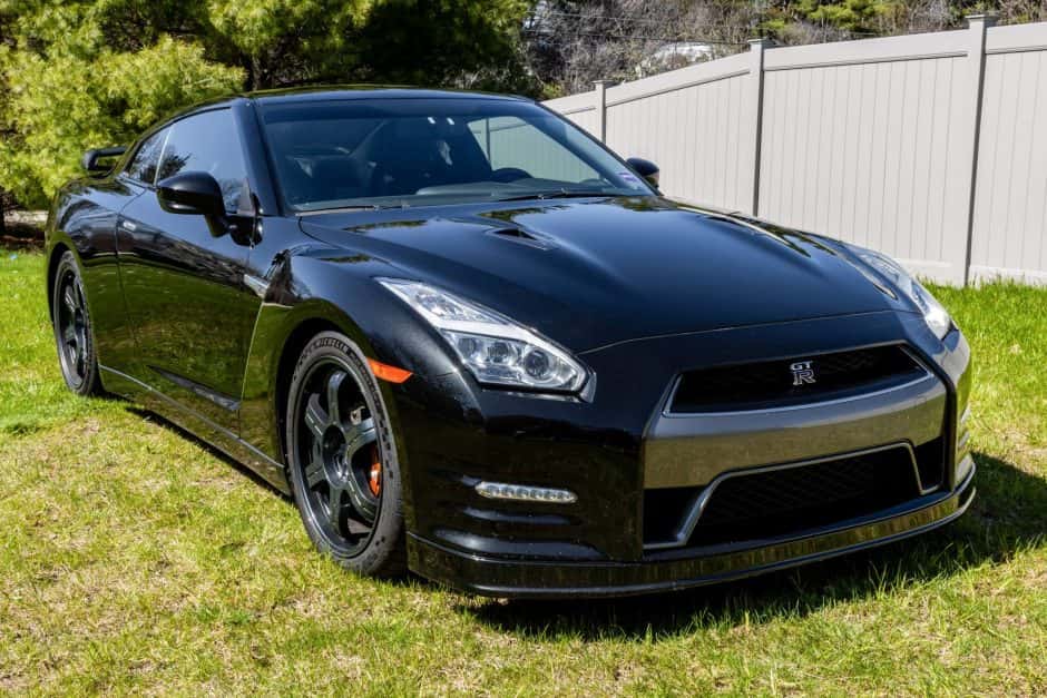 2015 Nissan GT-R R35 sold for $65,500
