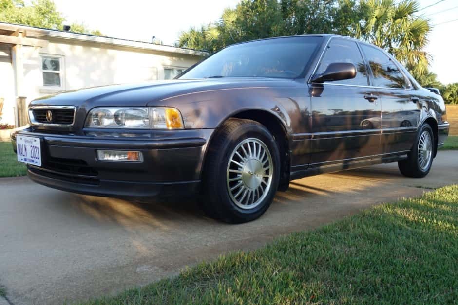 1992 Acura Legend sold for $17,000