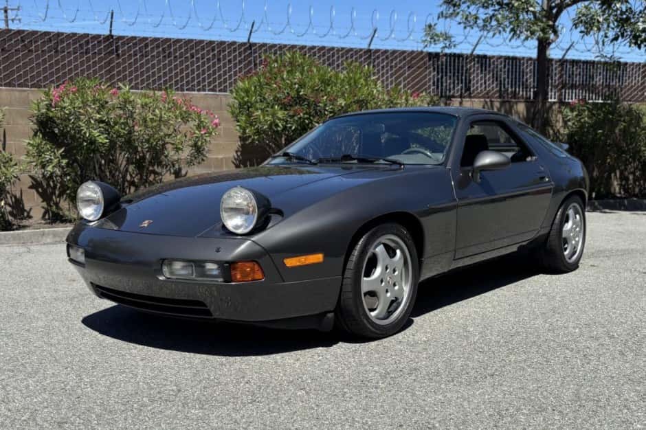 1993 Porsche 928 sold for $79,500