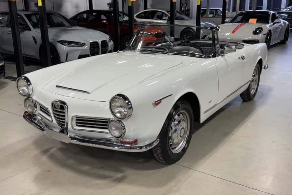 1962 Alfa Romeo 106-Series 2600 sold for $60,000