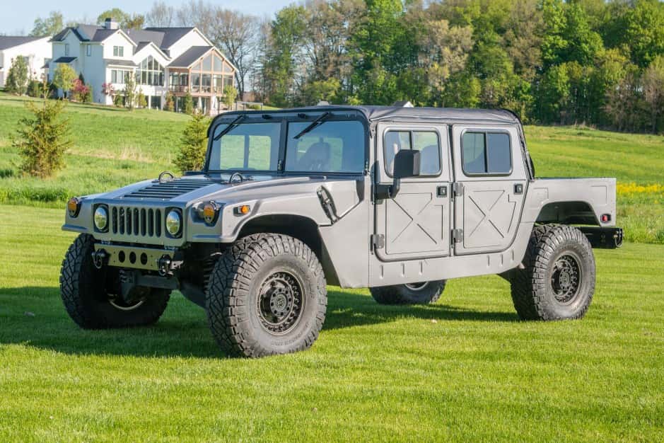 0 Hummer HMMWV/Humvee sold for $30,000