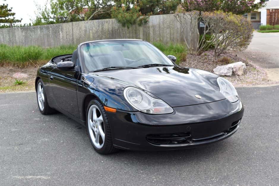 1999 Porsche 996 911 (Non-Turbo/GT2/GT3) sold for $25,000