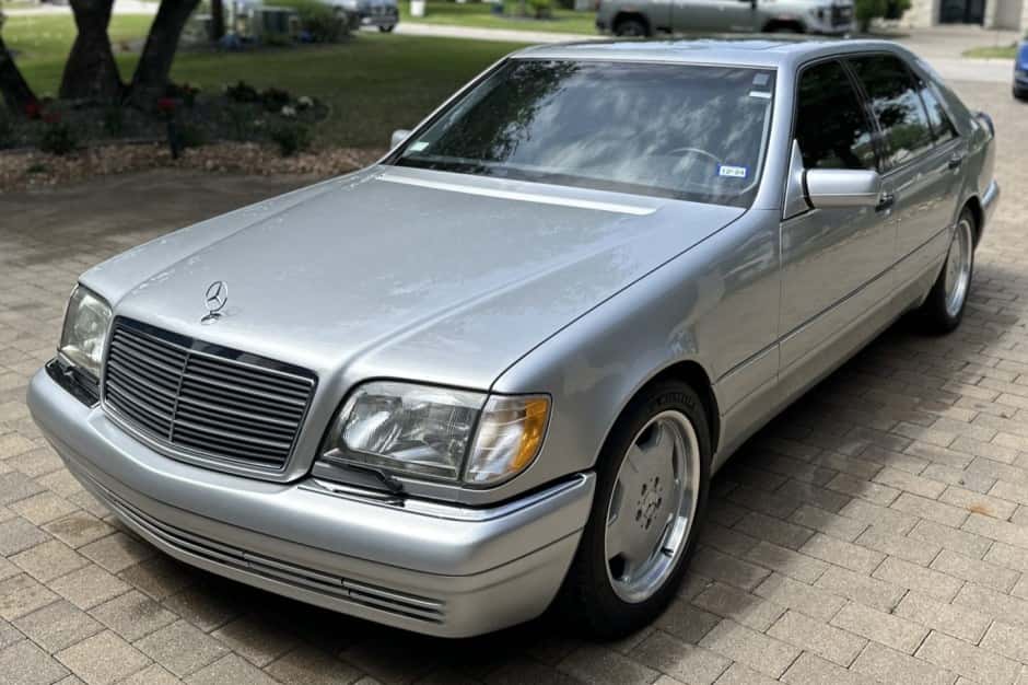 1998 Mercedes-Benz W140 S-Class sold for $23,000