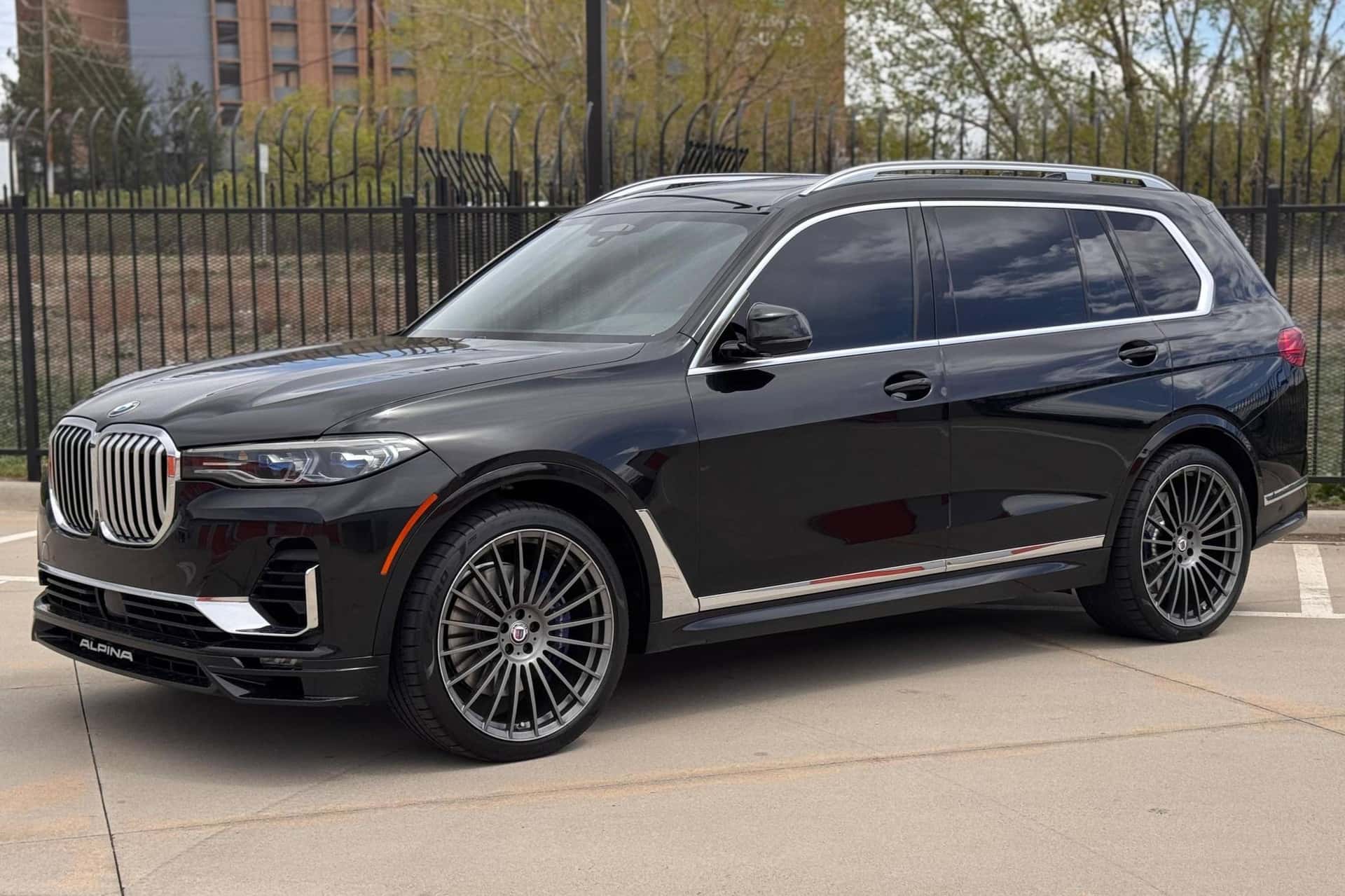2021 BMW Alpina XB7 sold for $43,250