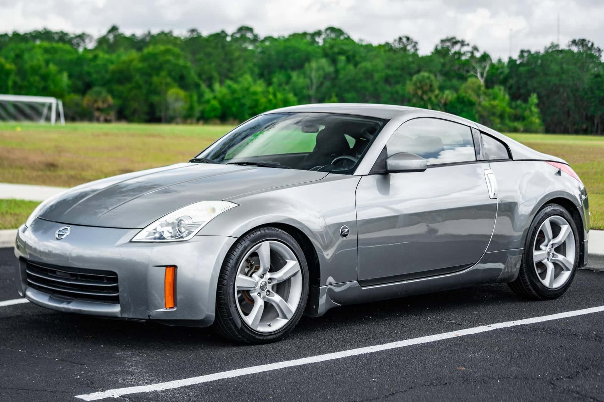 2006 Nissan 350Z sold for $6,800