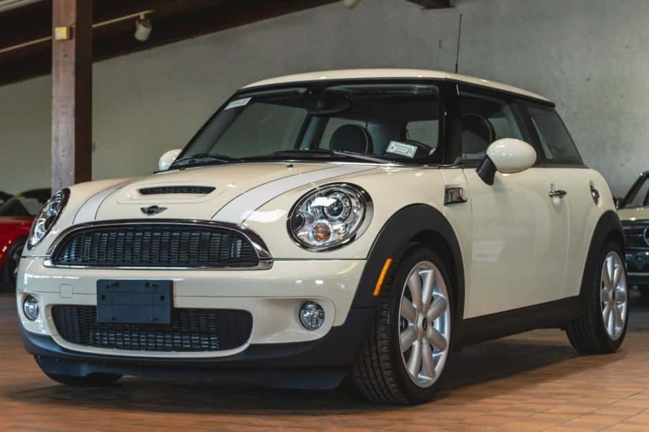 2010 Mini R56 Cooper, Cooper S, and John Cooper Works sold for $19,000