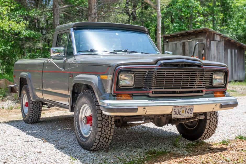 1980 Jeep Pickup sold for $20,251