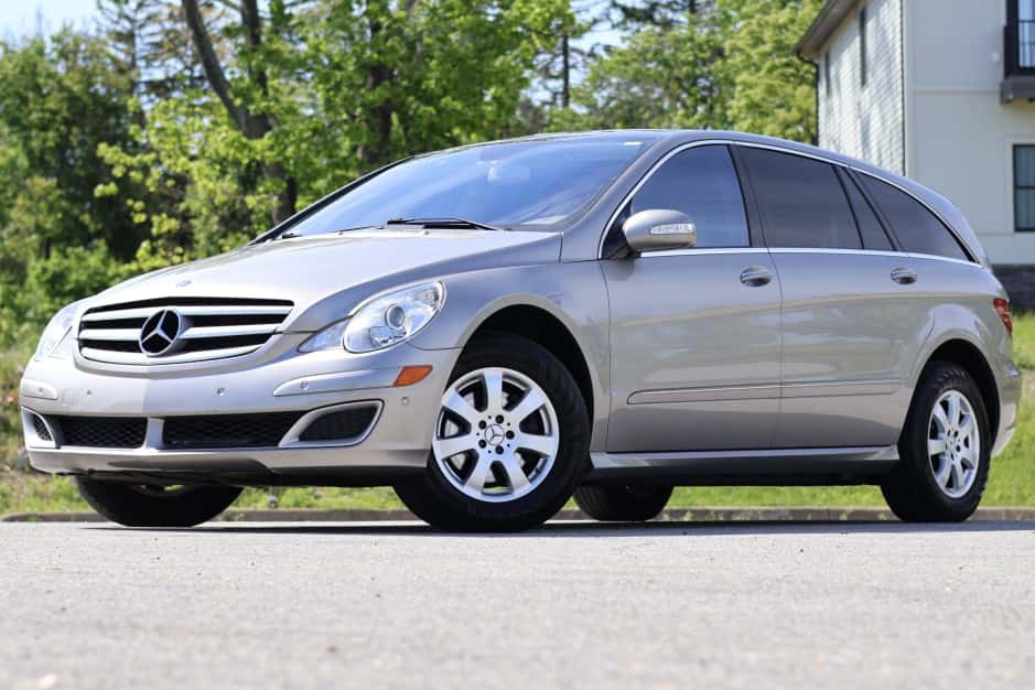 2007 Mercedes-Benz W251 R-Class sold for $15,600