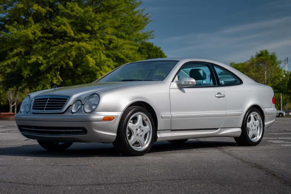 2001 Mercedes-Benz CLK-Class sold for $7,900