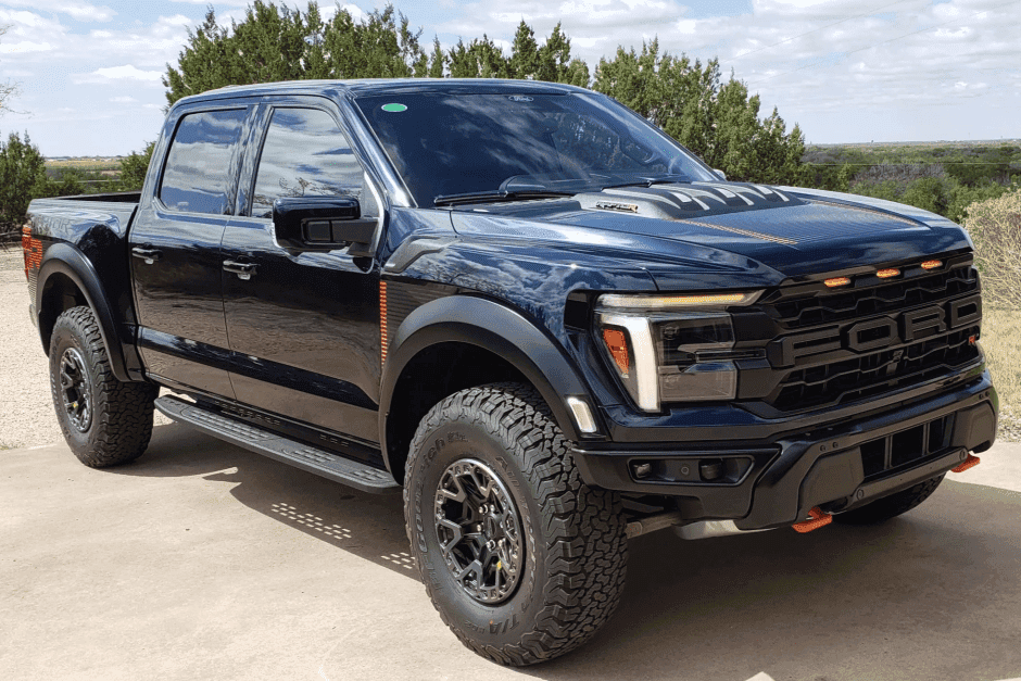 2025 Ford F-150 Raptor sold for $138,000