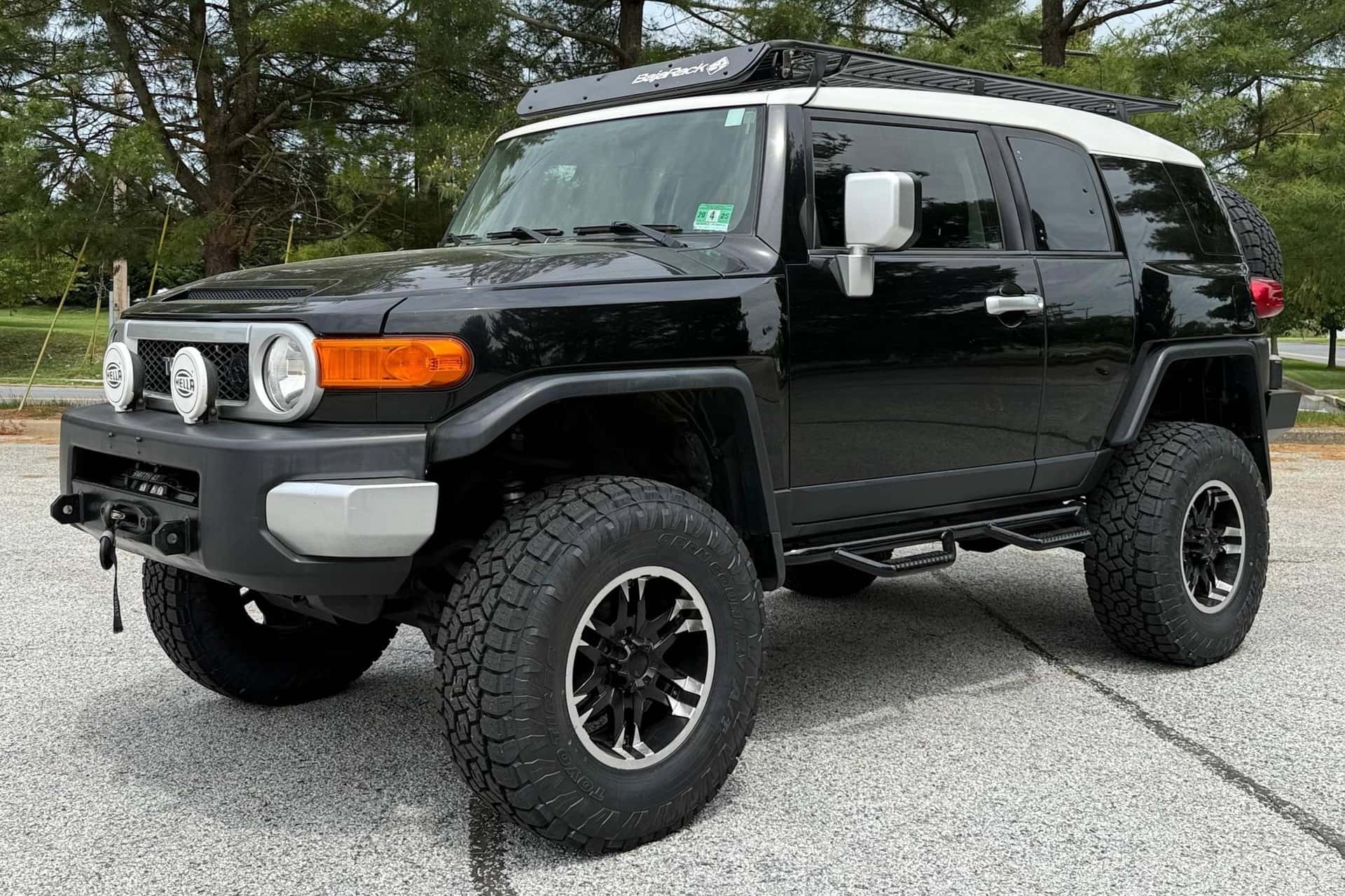 2007 Toyota FJ Cruiser sold for $20,000