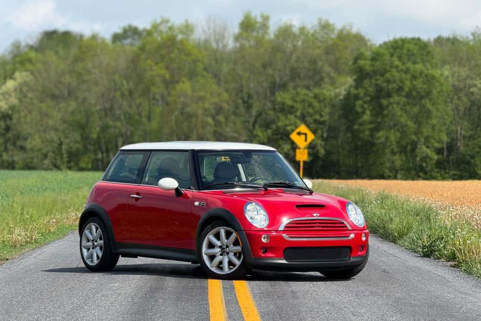 2003 Mini R53 Cooper S sold for $6,100