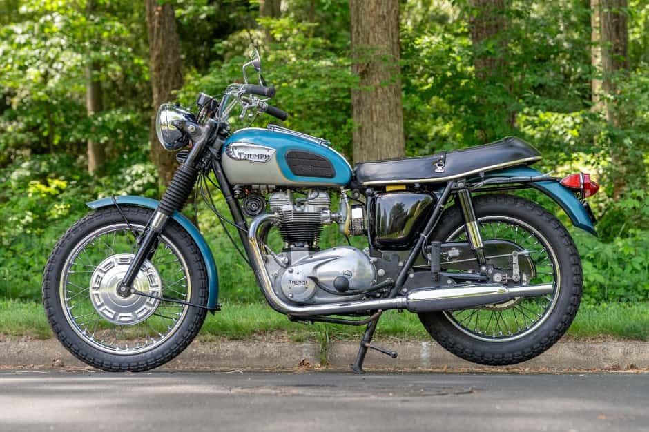1968 Triumph Trophy sold for $9,000