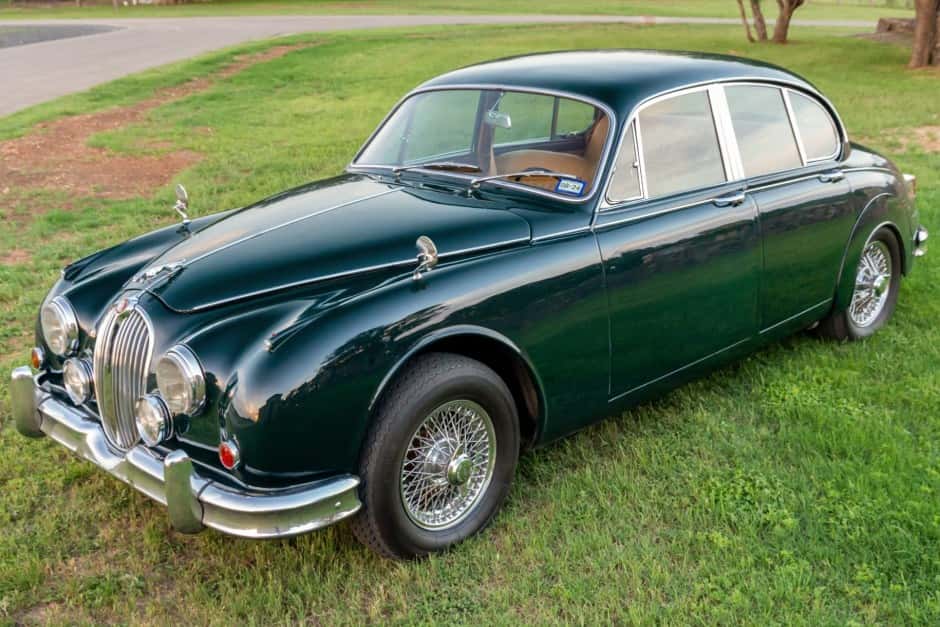 1961 Jaguar Mk II sold for $25,100