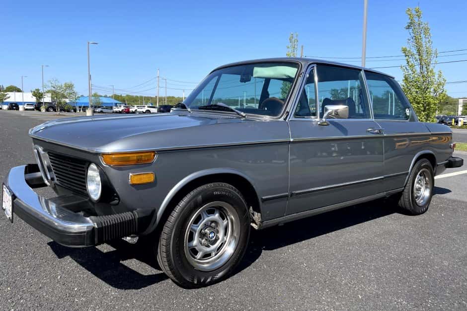 1974 BMW 2002 sold for $22,550