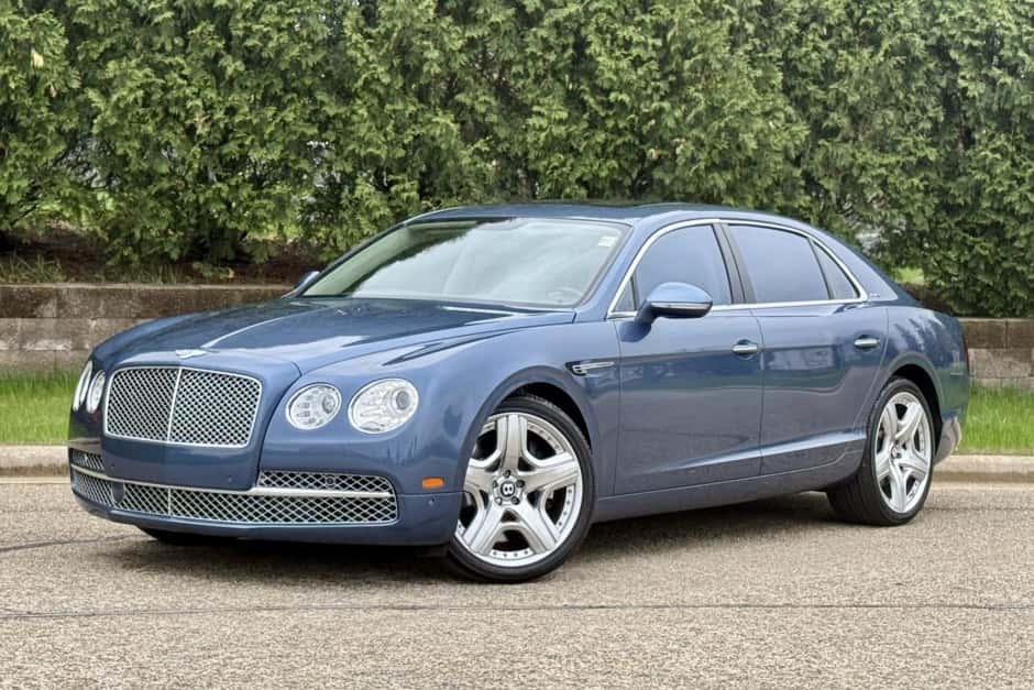 2014 Bentley Continental Flying Spur sold for $38,274