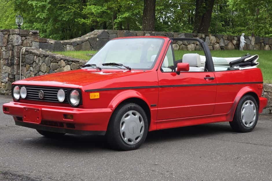 1992 Volkswagen Golf/Rabbit Cabriolet Mk1 sold for $9,250