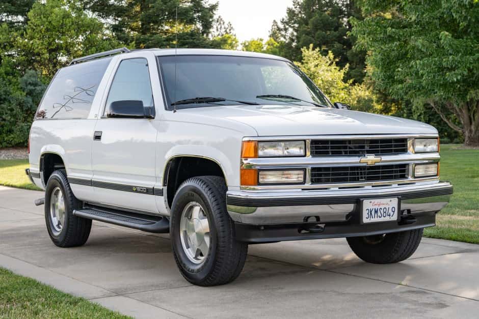 1995 Chevrolet Tahoe GMT400 sold for $23,500