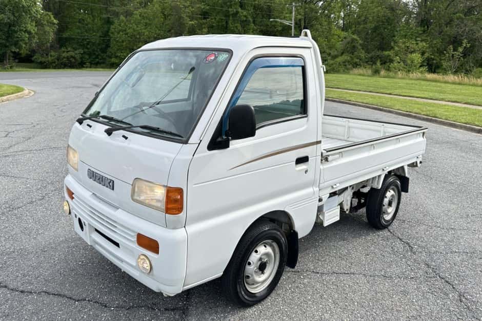 1998 Suzuki Carry sold for $6,000