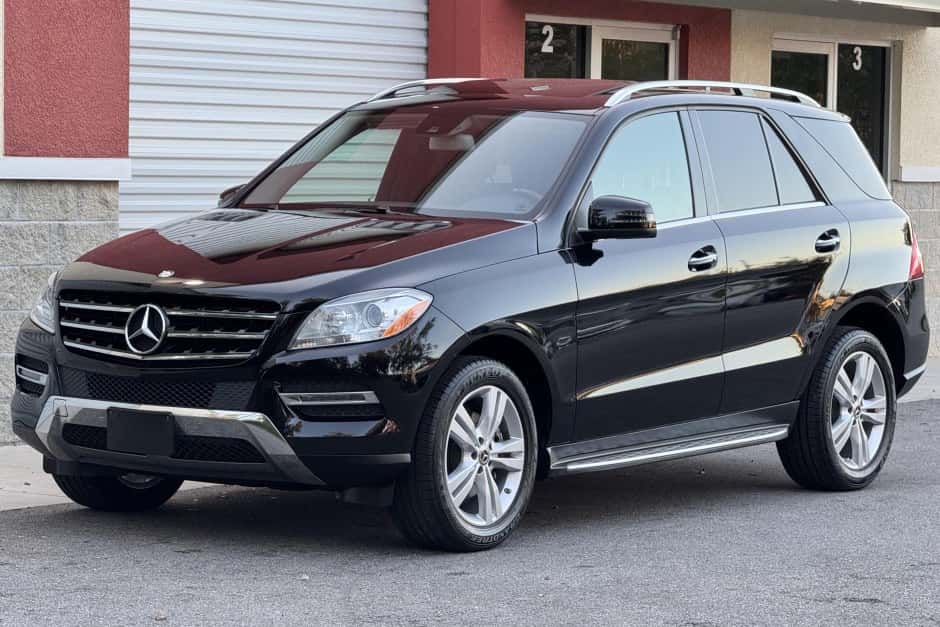 2015 Mercedes-Benz M-Class & GLE-Class sold for $13,250