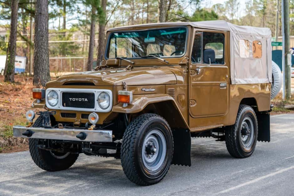 1979 Toyota Land Cruiser FJ43 sold for $18,000