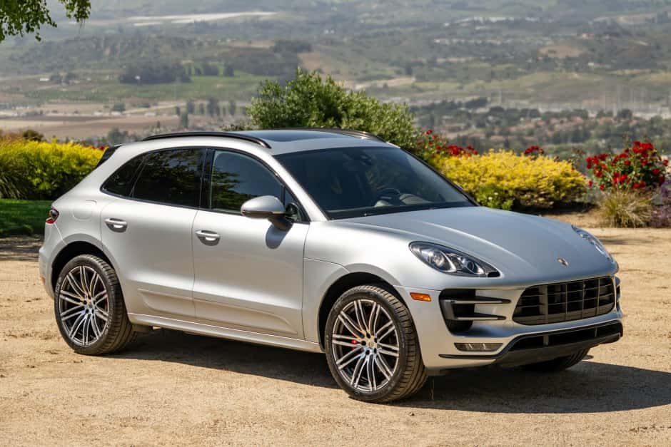 2016 Porsche Macan sold for $29,250