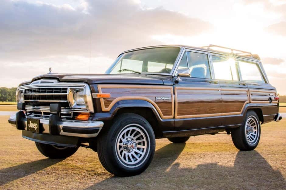 1990 Jeep SJ Grand Wagoneer sold for $46,000