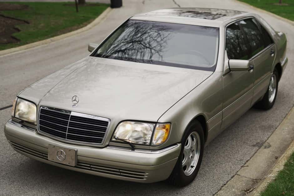 1997 Mercedes-Benz W140 S-Class sold for $11,000