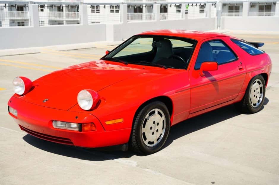 1988 Porsche 928 sold for $25,000